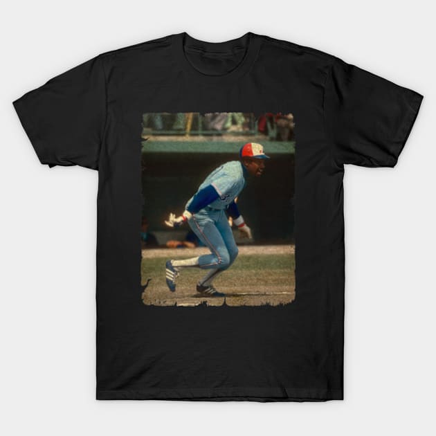 Dave Cash - Left Philadelphia Phillies, Signed With Montreal Expos T-Shirt by Dealova